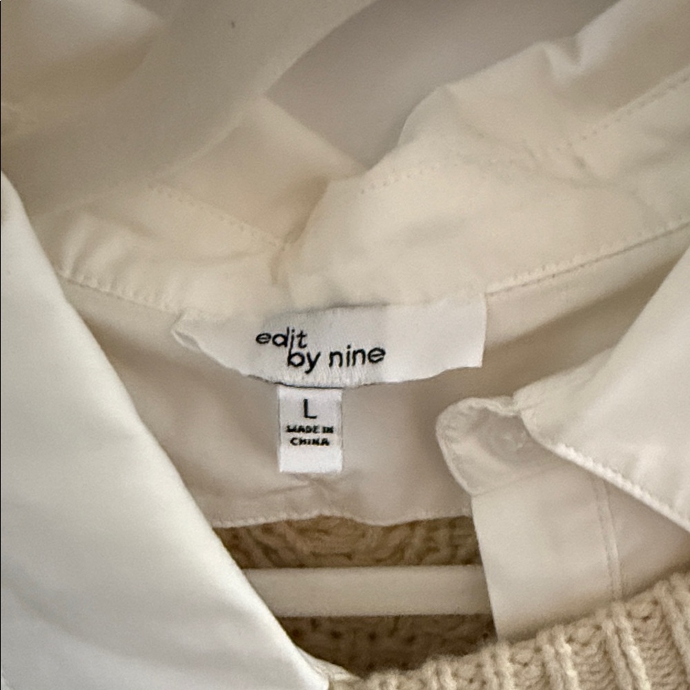 Elegant Cable Knit Cropped Sweater - Beige - Picture 2 of 4